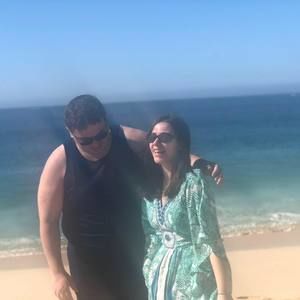 Meet your Posher, Xhulia